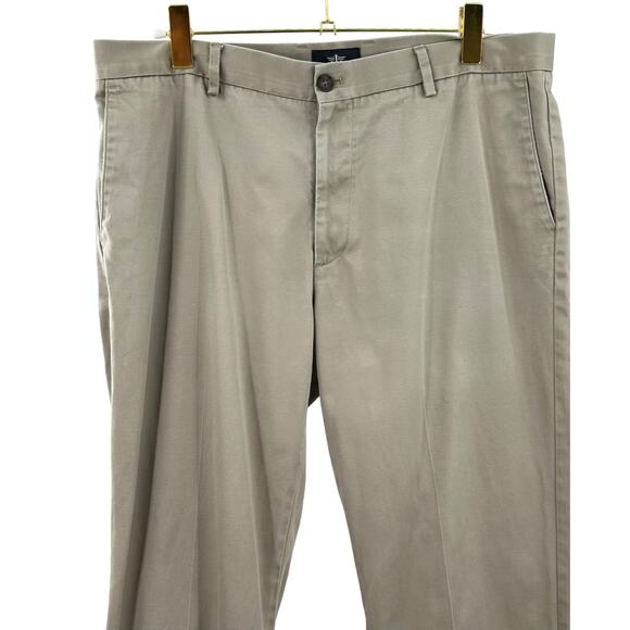 Dockers Men's Casual Flat Front Tan/Khaki Pant 38 x 32 - Picture 5 of 9